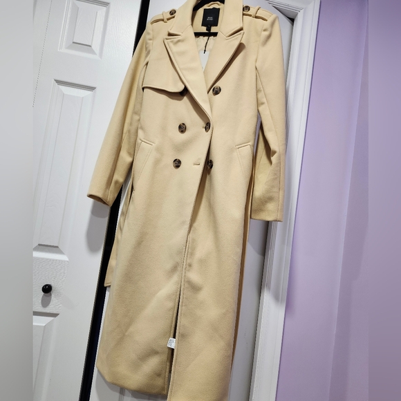 BNWT! River island Cream Coat in M - Picture 8 of 8